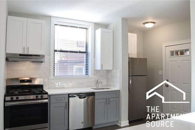 Photo - 3925 N Keeler Ave Apartment