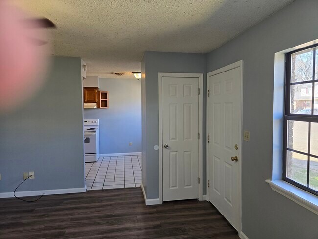 Foto del edificio - 1414 E O St