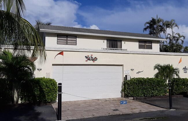 Foto del edificio - 849 W Dolphin Ridge Rd