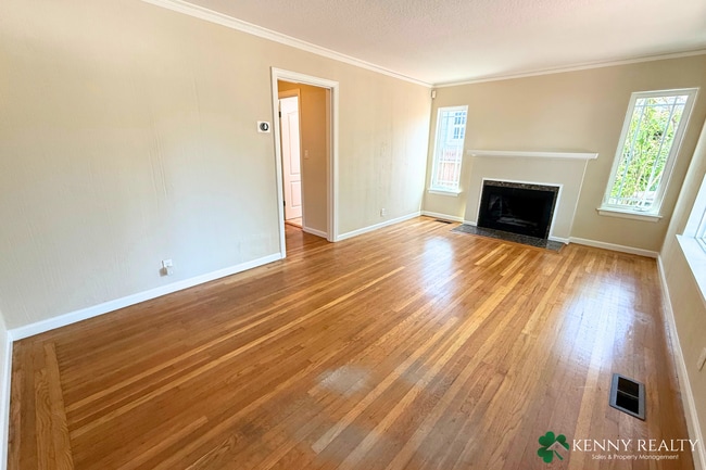 Building Photo - Charming 2 Bedroom, 2 Bathroom Home in San...