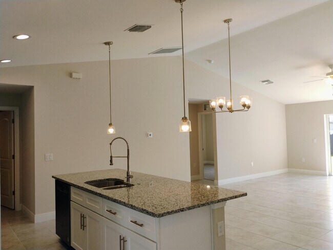Foto del edificio - 4128 NE 10th Ave