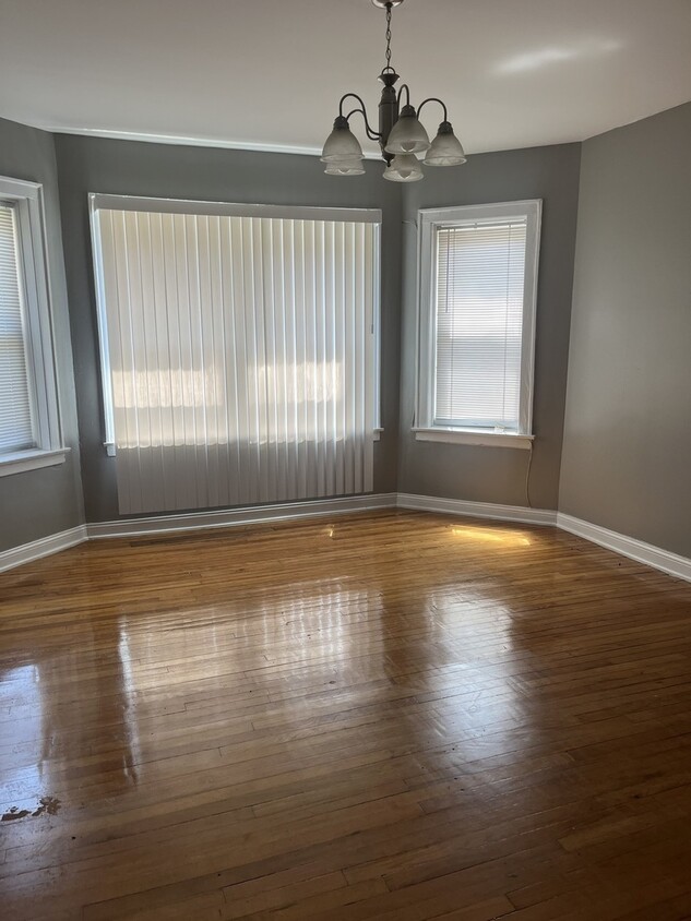 Foto del edificio - 7514 S Ridgeland Ave