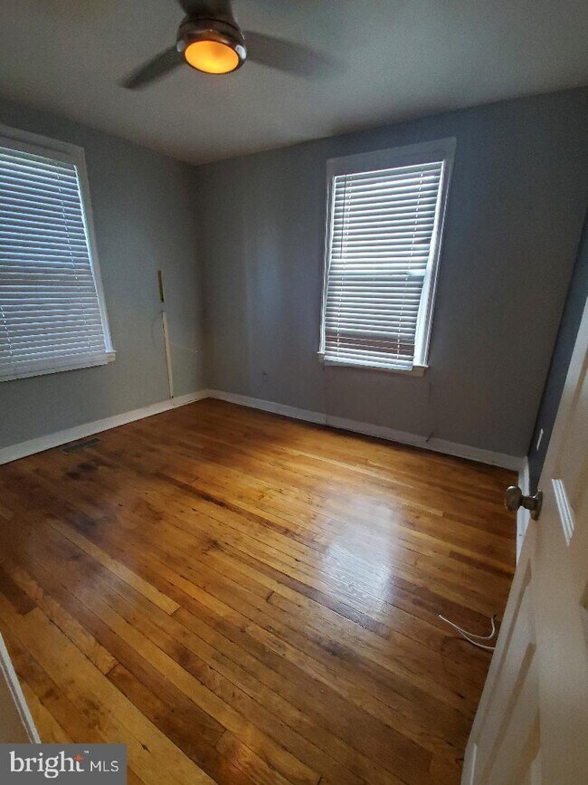 Foto del edificio - 2325 Fairlawn Ave SE
