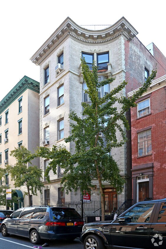 Foto del edificio - 402 W 20th St