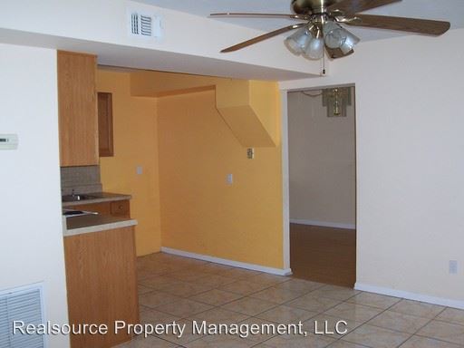 Building Photo - 2225 W Dana Dr