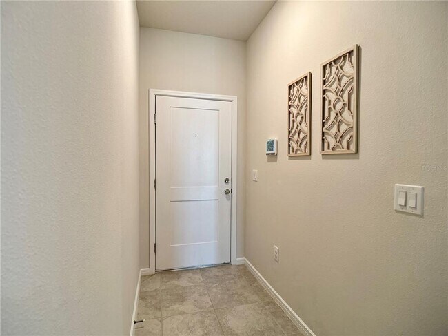 Building Photo - 31386 AMBERVIEW Bnd