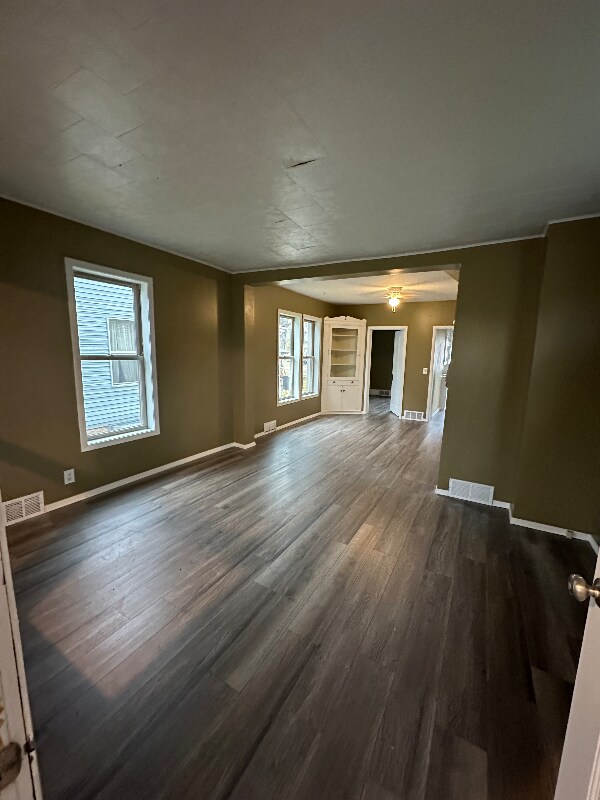 Foto del edificio - 109 Kendall Ave S