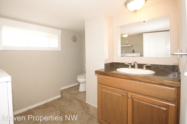 Foto del edificio - 2 br, 1.5 bath House - 8647 Renton Ave S
