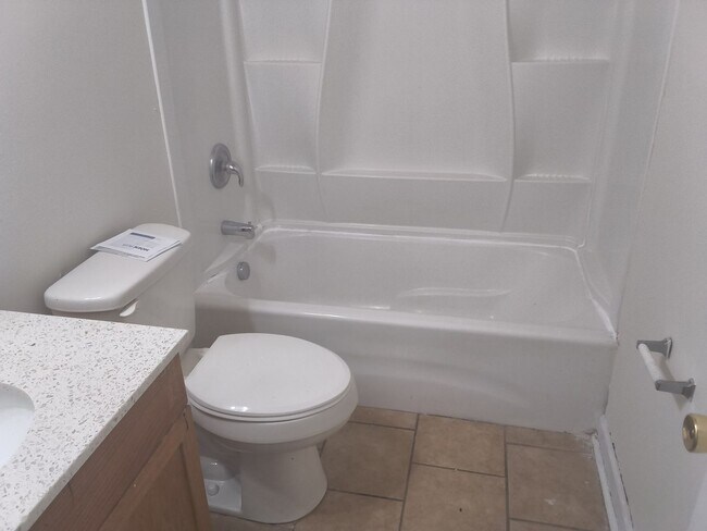 Foto del edificio - 2 Bed Furnished Loft Apartment-Downtown Blackstone