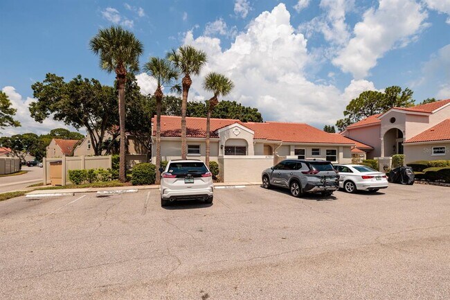 Foto del edificio - 4787 Palermo Ct NE