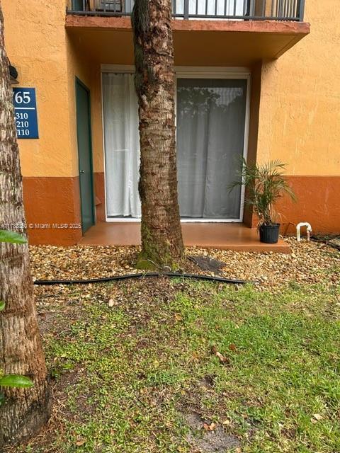 Foto del edificio - 10765 Cleary Blvd