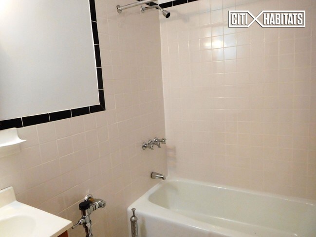 Foto del edificio - 339 W 85th St