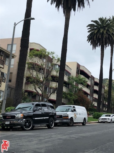 Foto del edificio - 1745 Camino Palmero St