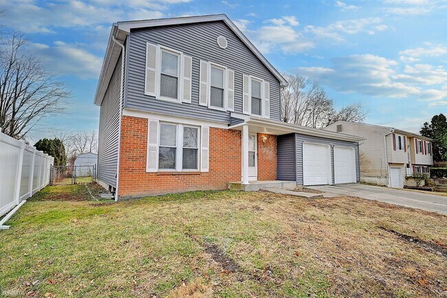 Building Photo - 3 br, 2.5 bath House - 2411 Blue Rock Blvd