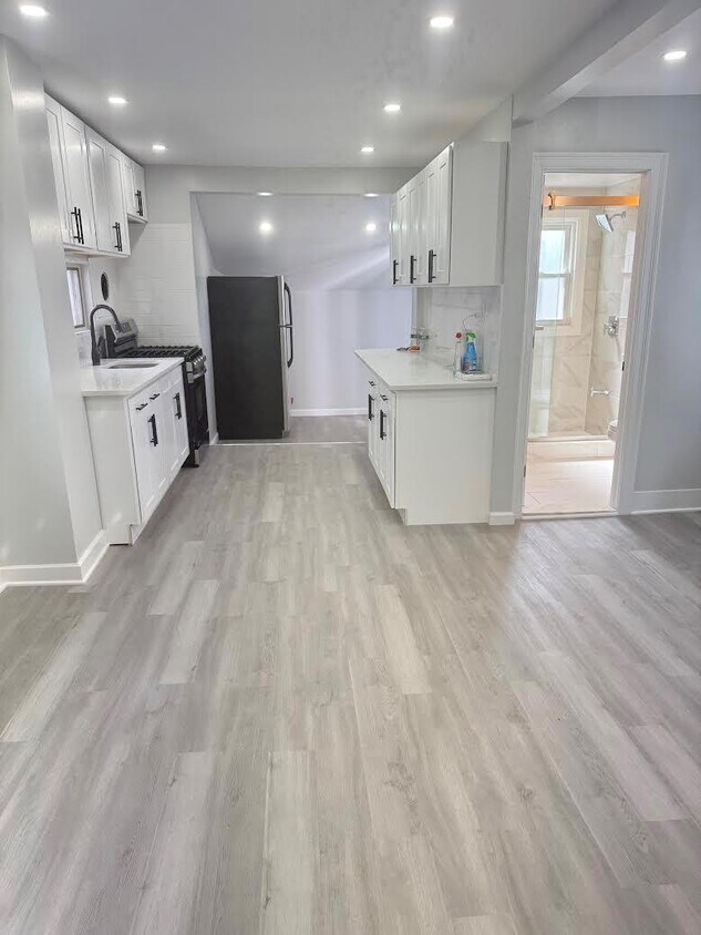 Foto principal - 80-46-80162 162nd St