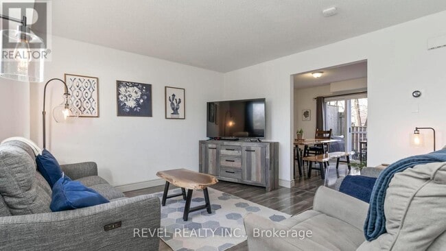 Building Photo - 421 Griffith St