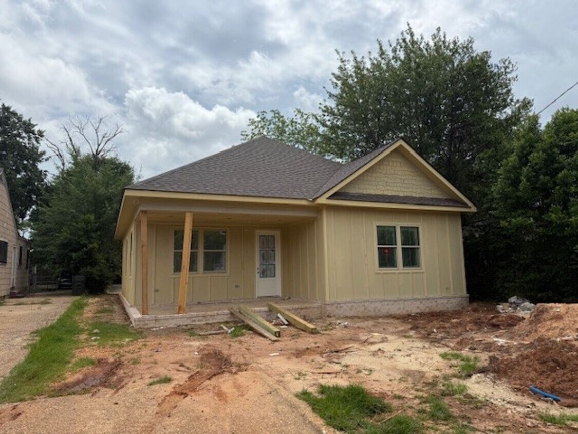 Foto principal - Under Construction 3 Bed 3.5 Bath Availabl...