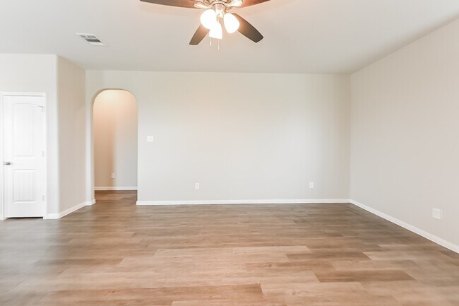 Foto del edificio - 24703 Lorenzo Glaze Trail