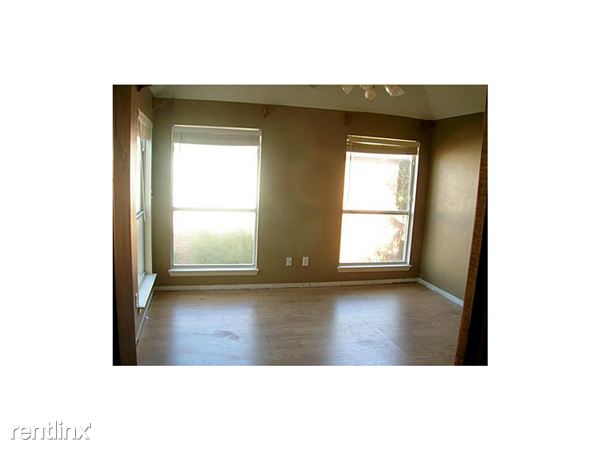 Building Photo - 3816 Acacia Trl
