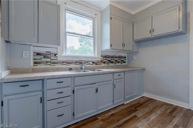 Foto del edificio - 897 Peckham St