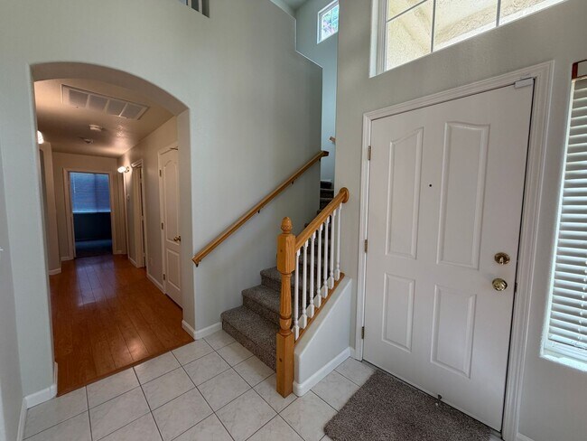 Building Photo - 5918 W Chennault Ave