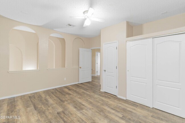 Building Photo - 3313 Crown Hill Pl