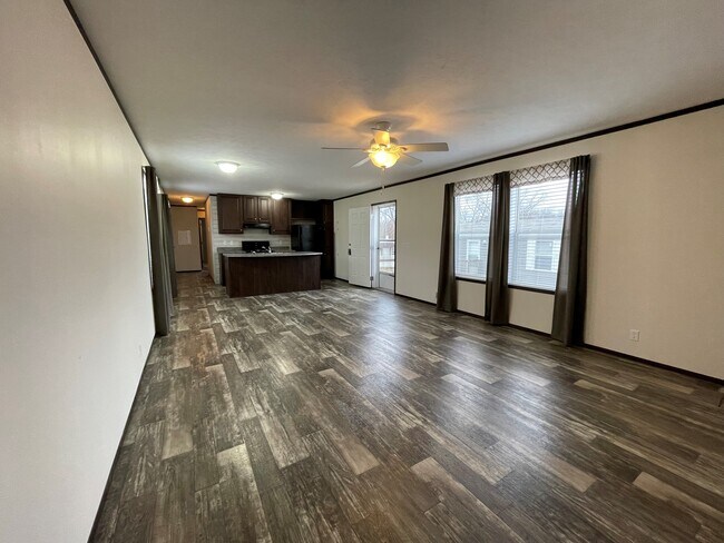 Building Photo - 235 Schirra Ave