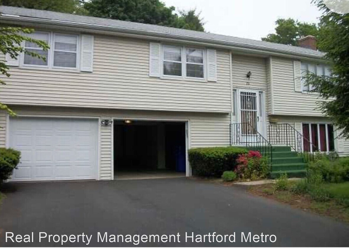 Primary Photo - 3 br, 2.5 bath House - 26 Greenhouse Blvd