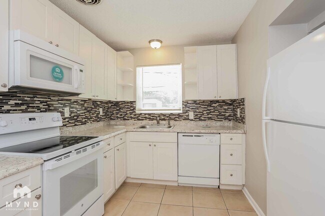 Building Photo - 1825 Fouraker Rd