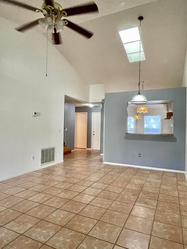 12253 Augusta Woods Cir, Orlando, FL 32824 House Rental in Orlando