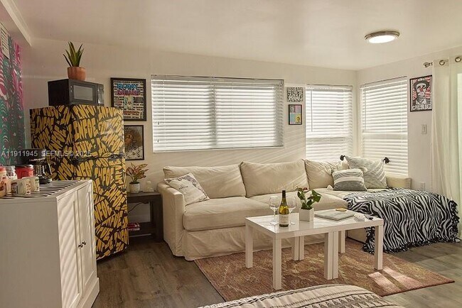 Foto del edificio - 420 NW 111th St