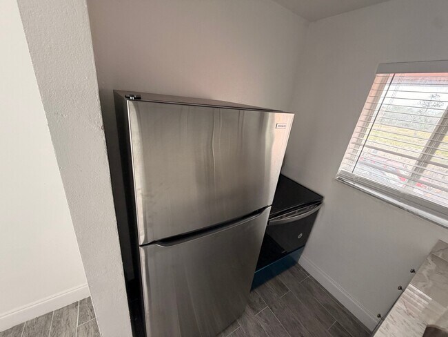 Foto del edificio - 153 NE 80th Terrace