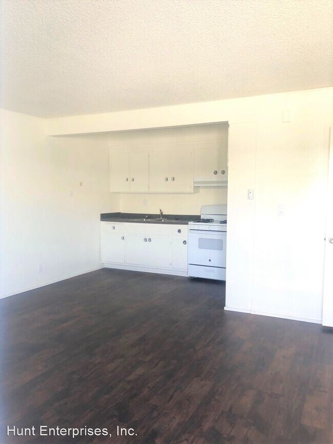 Foto del edificio - 14037 Chadron Ave