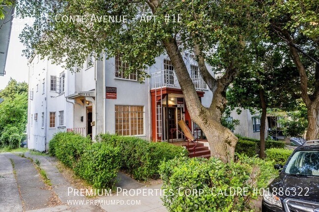 Photo - 2556 Le Conte Ave House