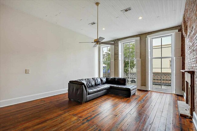 Foto del edificio - 1417 Washington St
