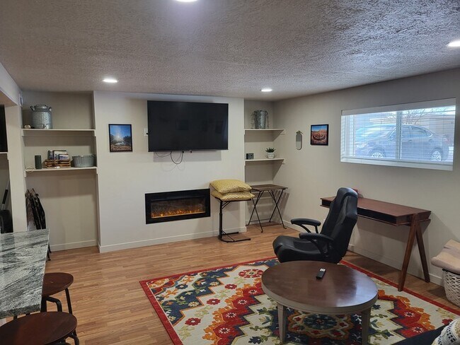 Photo - 384 Doreen St (Murray, UT) Apartment