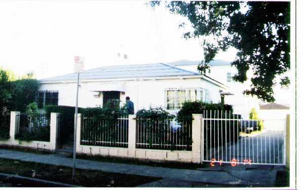 Foto principal - 1020-1022 N New Hampshire Ave