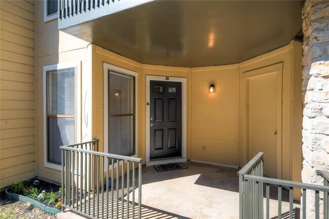 Foto del edificio - 10616 Mellow Meadow Dr