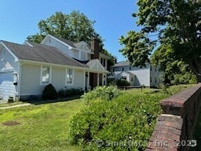 Building Photo - 93 Welchs Point Rd