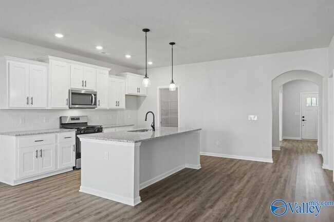Building Photo - 127 Huffman St