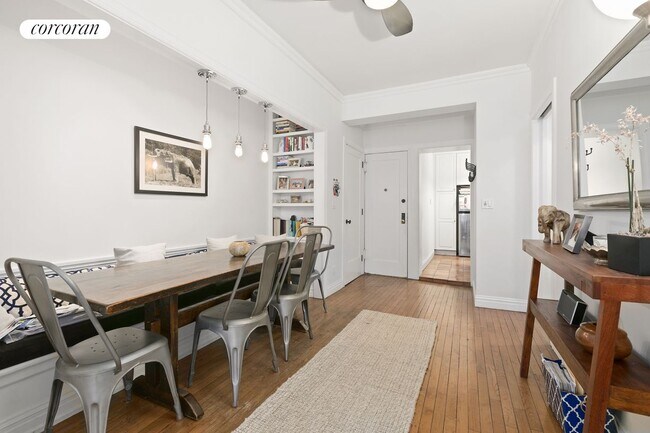 Foto del edificio - 145 W 12th St
