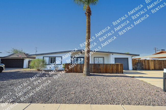 Building Photo - 2110 W Greenbriar Dr