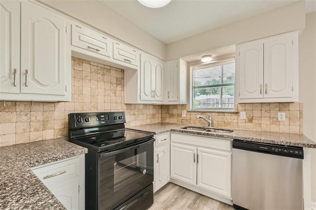 Foto del edificio - 413 Lindo Dr