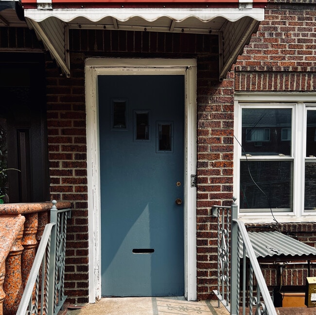 Charming Astoria Gem - 2817 44th street