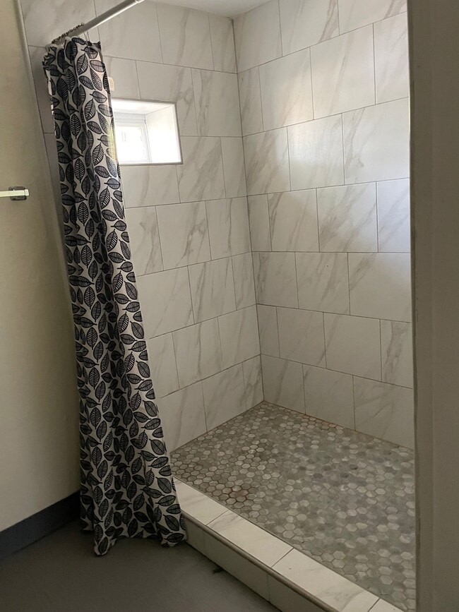 Building Photo - 1143 S Virginia Ave