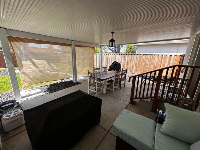 Building Photo - 3221 Normington Dr