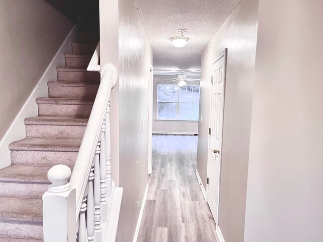 Building Photo - 7134 Georges Way