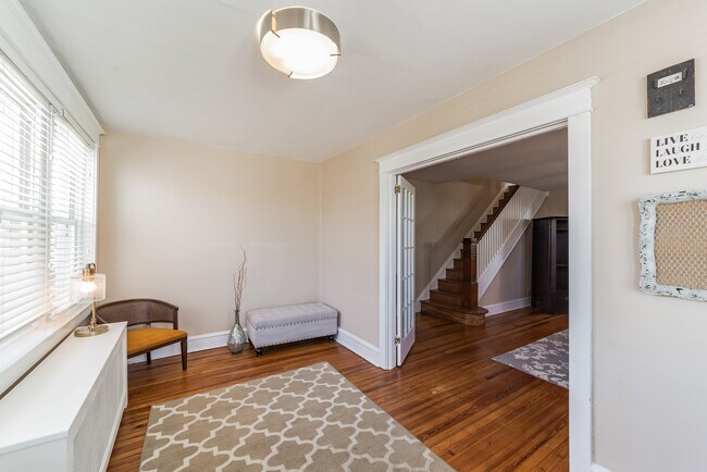 Foto del edificio - 207 W 11th Ave