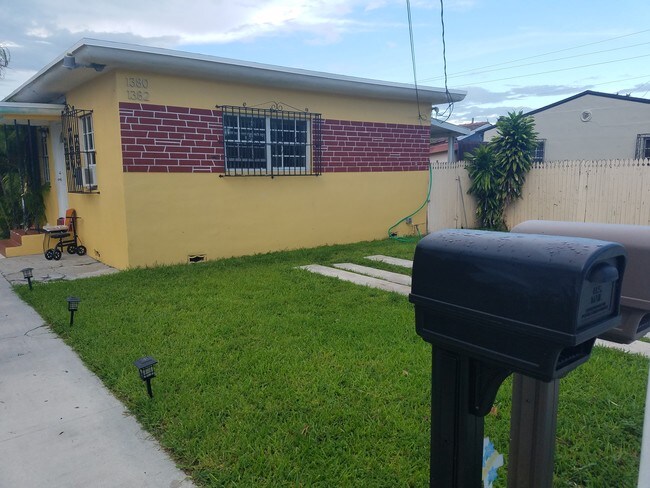 Building Photo - 1380 NW 25th St