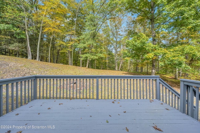 Foto del edificio - 315 Clubhouse Dr